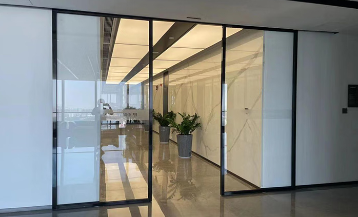 自动感应玻璃门