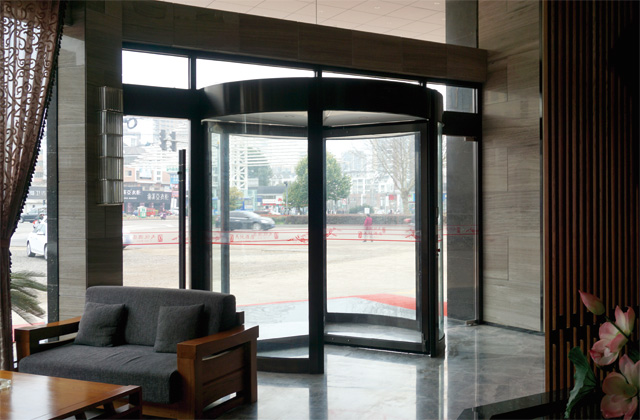 自动旋转门安装