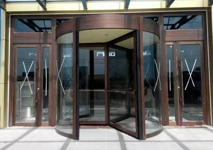 三翼手动旋转门